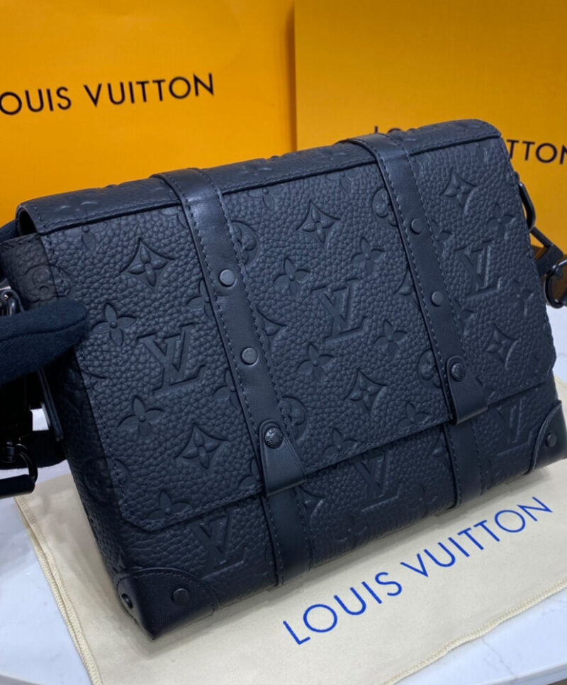 Louis Vuitton Trunk Messenger M57726 Black